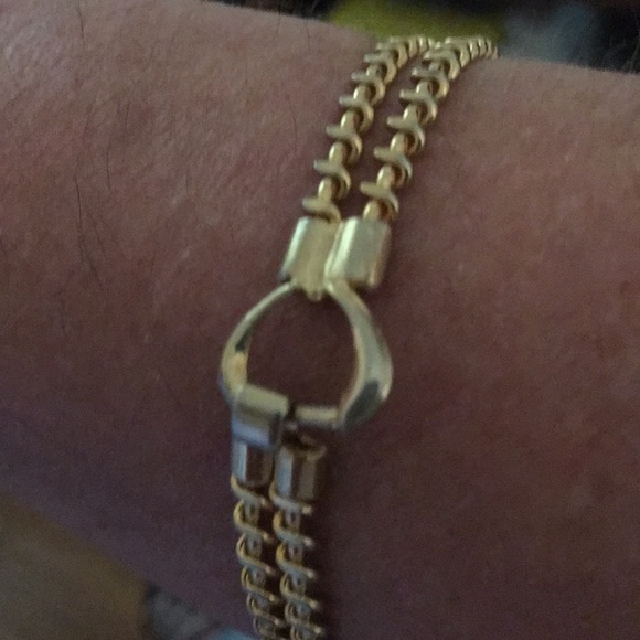 Beautiful gold plated bracket - Picture 1 of 1